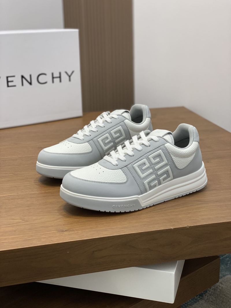 Givenchy Sneakers